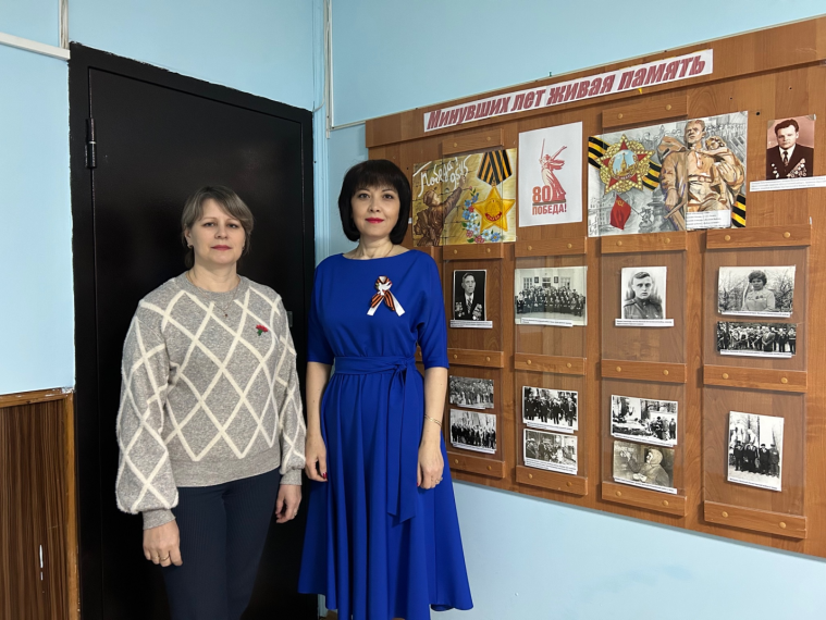 Выставка посвященная 80-летию Великой Победы. Выставка посвященная 80-летию Великой Победы.